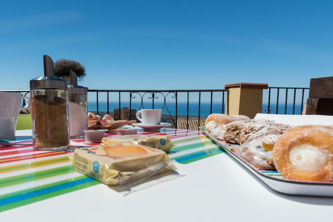 La Terrazza Di Girgenti Panzió Agrigento Kültér fotó